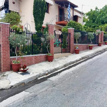 Mama's Cozy 3 アパート